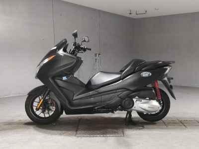 Honda Forza SI