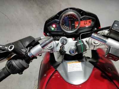 Suzuki GSR250