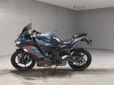 Kawasaki Ninja ZX-25R KRT Edition