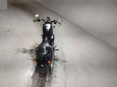 Harley-Davidson Sportster Iron XL883N 2012