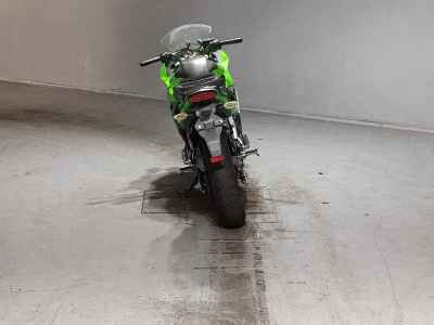 Kawasaki Ninja 400R 2010