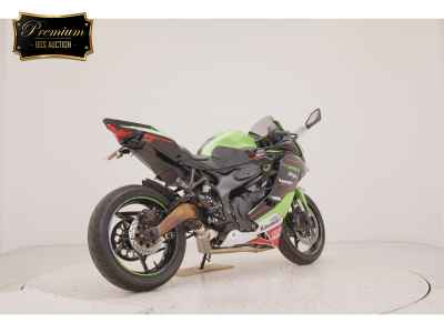 Kawasaki Ninja ZX-25R 2022