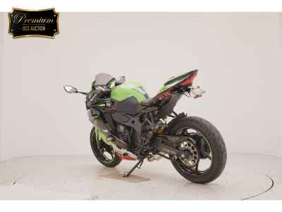 Kawasaki Ninja ZX-25R 2022