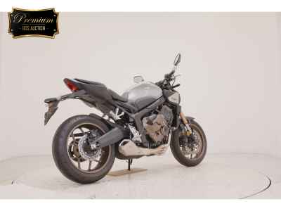 Honda CB650R E-Clutch 2026