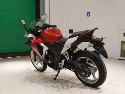 Honda CBR250R 2011