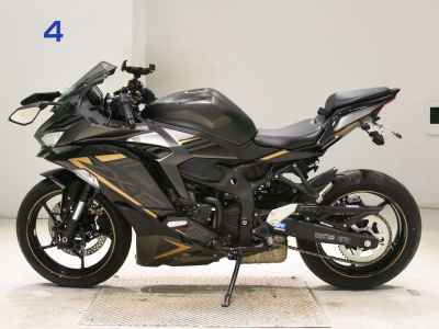 Kawasaki Ninja ZX-25R SE 2022
