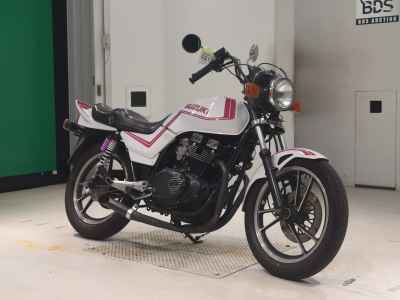 Suzuki GSX400E 2023