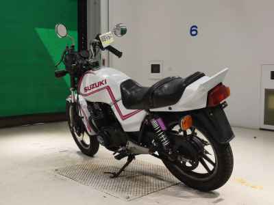 Suzuki GSX400E 2023