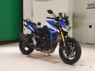 Suzuki GSR750 2016