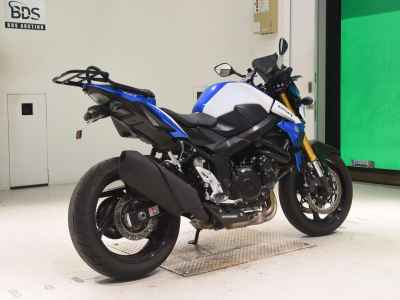 Suzuki GSR750 2016