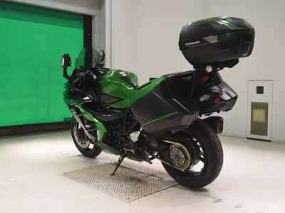 Kawasaki Ninja H2 SX 2018