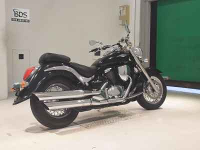 Suzuki Intruder 400 Classic 2010