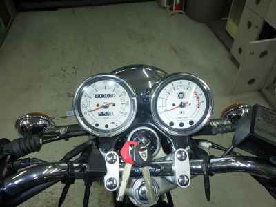 Yamaha SR400 2022