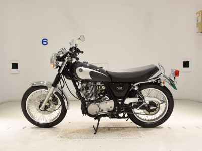 Yamaha SR400 2022