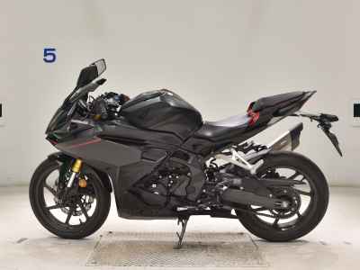 Honda CBR250RR 2023
