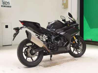 Honda CBR250RR 2023