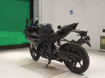Honda CBR250RR 2023