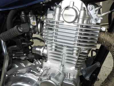 Yamaha SR400 2020