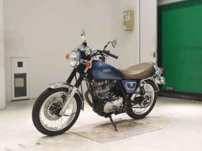 Yamaha SR400 2020