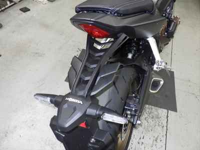 Honda CB650R E-Clutch 2024