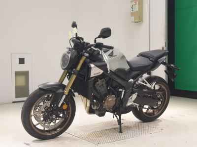 Honda CB650R E-Clutch 2024