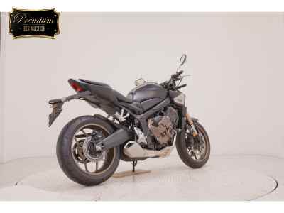Honda CB650R E-Clutch 2026