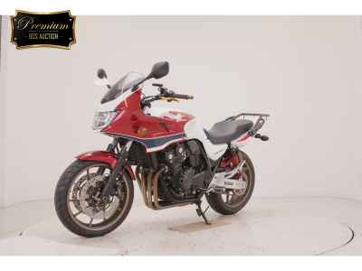 Honda CB400 Super Boldor 2017
