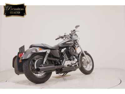 Harley-Davidson Sportster Custom XL1200C 2014