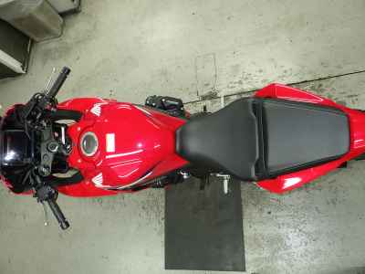 Honda CBR650R E-Clutch 2025