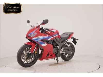 Honda CBR650R E-Clutch 2025