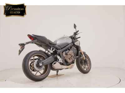 Honda CB650R E-Clutch 2026