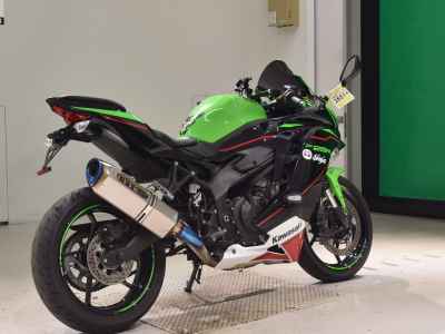 Kawasaki Ninja ZX-25R 2022
