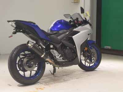 Yamaha YZF-R25 2015