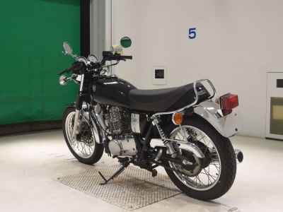 Yamaha SR400 2020