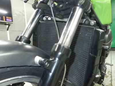 Kawasaki GPZ900R 2024