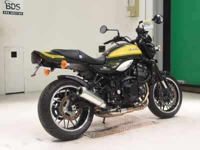Kawasaki Z900RS 2023