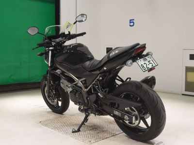 Suzuki SV650 2022