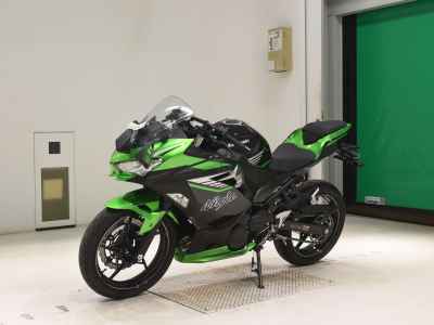 Kawasaki Ninja 400 2024