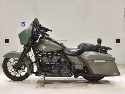 Harley-Davidson Street Glide FLHXS1870 2021