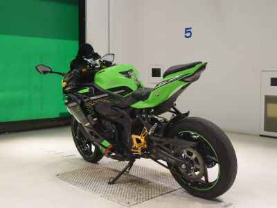 Kawasaki Ninja ZX-25R KRT Edition 2021