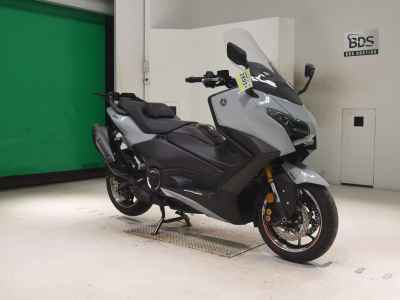 Yamaha TMAX 560 2025