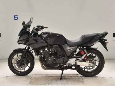 Honda CB400 Super Boldor 2021