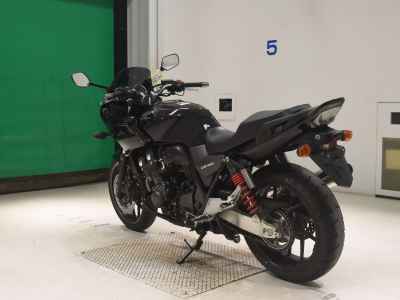 Honda CB400 Super Boldor 2021