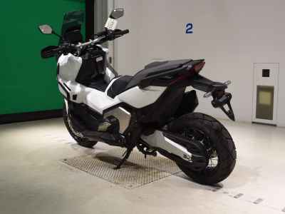 Honda X-Adv 750 2025