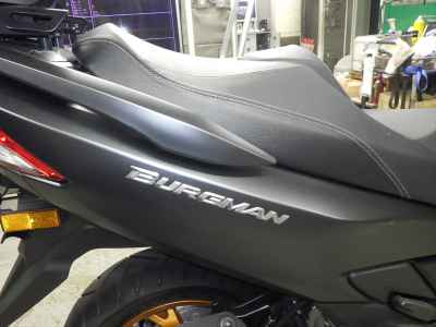 Suzuki Burgman 400 2025