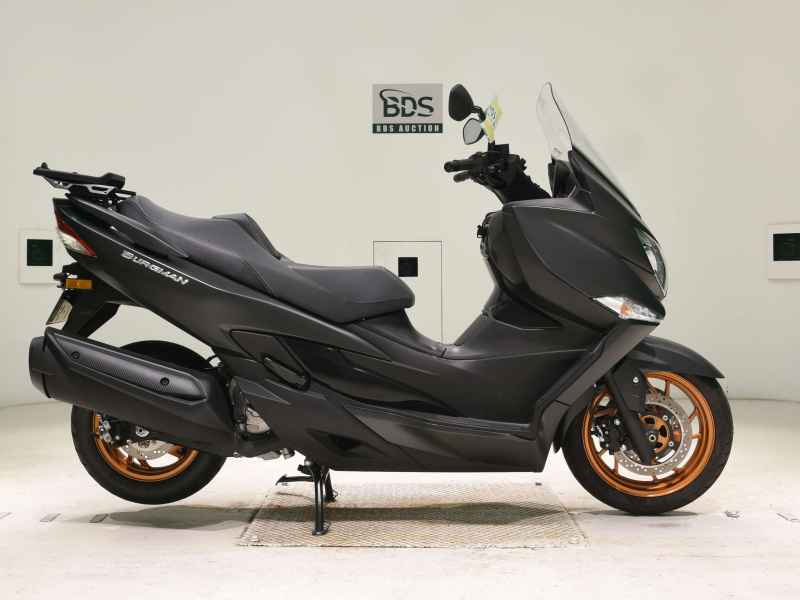 Suzuki Burgman 400 2025
