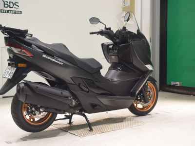 Suzuki Burgman 400 2025