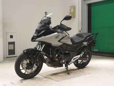 Honda NC750X 2025