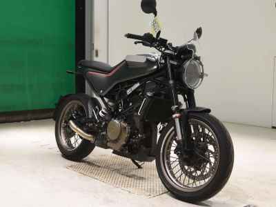 Husqvarna Svartpilen 401 2023