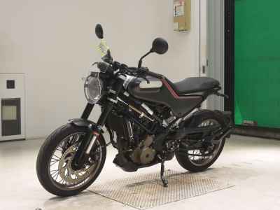 Husqvarna Svartpilen 401 2023